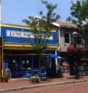 Italian Restaurant Downtown--Luna Blu