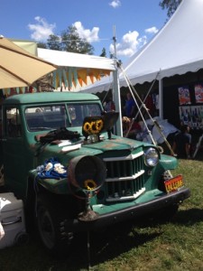 Great Frogs Green Truck at Kegs and Corks