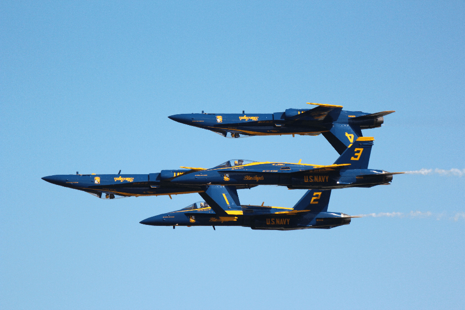 Blue Angels Return to Celebrate USNA Commissioning Week 2014